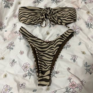 (Category: ) located in . Submitted by erlyyyx (Listing ID 1367050553, Image 1). Description: .