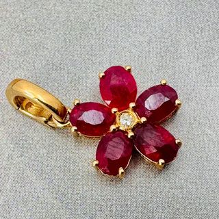 (Category: ) located in . Submitted by lovxury (Listing ID 1371982964, Image 1). Description: .