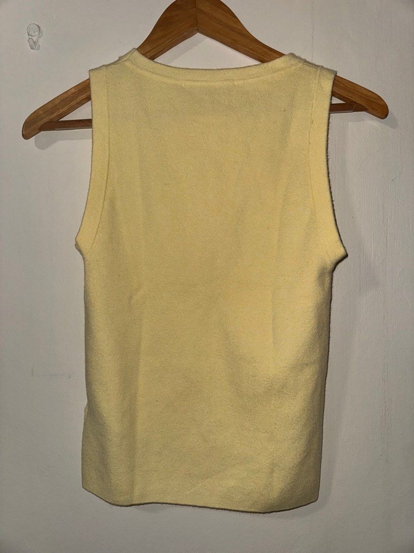Authentic Zara cashmere top yellow (Category: Sleeveless) located in Cagayan de Oro. Submitted by jcb2017 (Listing ID 1372017631, Image 3). Description: Used twice All of the items listed here were purchased directly from the stores at full price. I am simply decluttering, i do not resell 😅🥰.