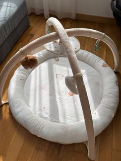 (Category: ) located in . Submitted by juni90 (Listing ID 1371951399, Image 1). Description: .