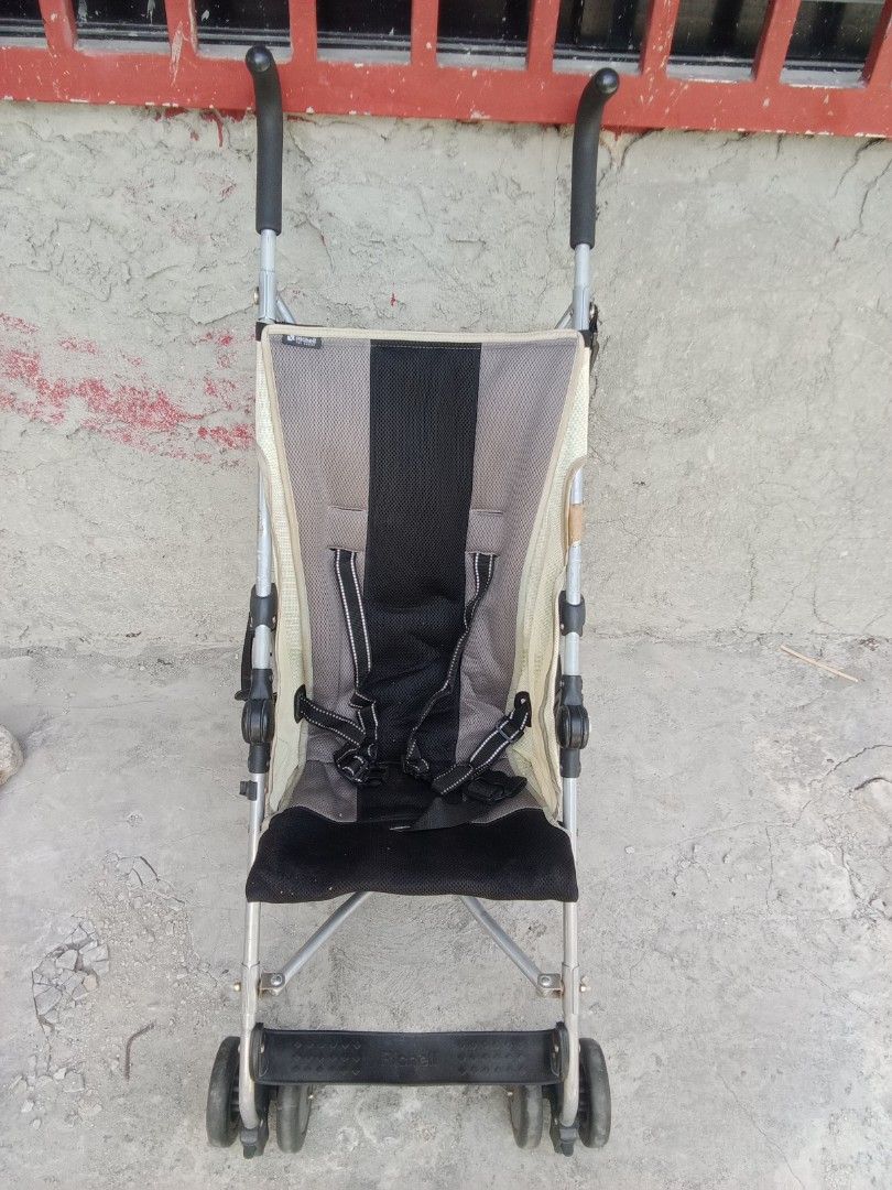 Baby Stroller (Category: Strollers) located in San Pedro. Submitted by trisheljas_japansurplus (Listing ID 1372049698, Image 1). Description: 📍for Sale📍 baby Stroller 2nd Hand From japan you can pick up personal sa aming shop Located 📍 Filinvest Homesite barangay bagong silang san Pedro Laguna 📍.