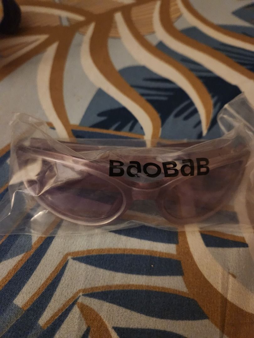 Baobab bini mikha eyeglass (Category: Sunglasses & Eyewear) located in Manila. Submitted by oshangdeep (Listing ID 1372070296, Image 1). Description: D ko pa nagagamit. Rfs for extra funds .