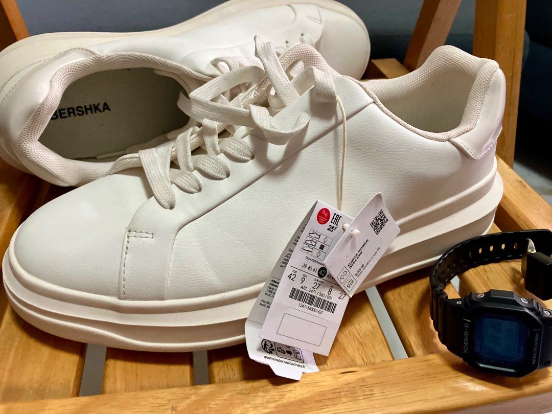 Bershka Triple white shoes (Category: Casual Shoes) located in Quezon City. Submitted by edurbansky_09 (Listing ID 1372028640, Image 3). Description: Bershka White Casual Shoes Color: Triple White Size: 42 (US 9 - Men’s) SRP: 1995 php Worn once for a special event — still in like new condition! Reason for selling: Not being used anymore. Feel free to message me if you have any questions or need more details. 😊.