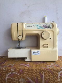 (Category: ) located in . Submitted by singerrepairs.com (Listing ID 1371925900, Image 1). Description: .