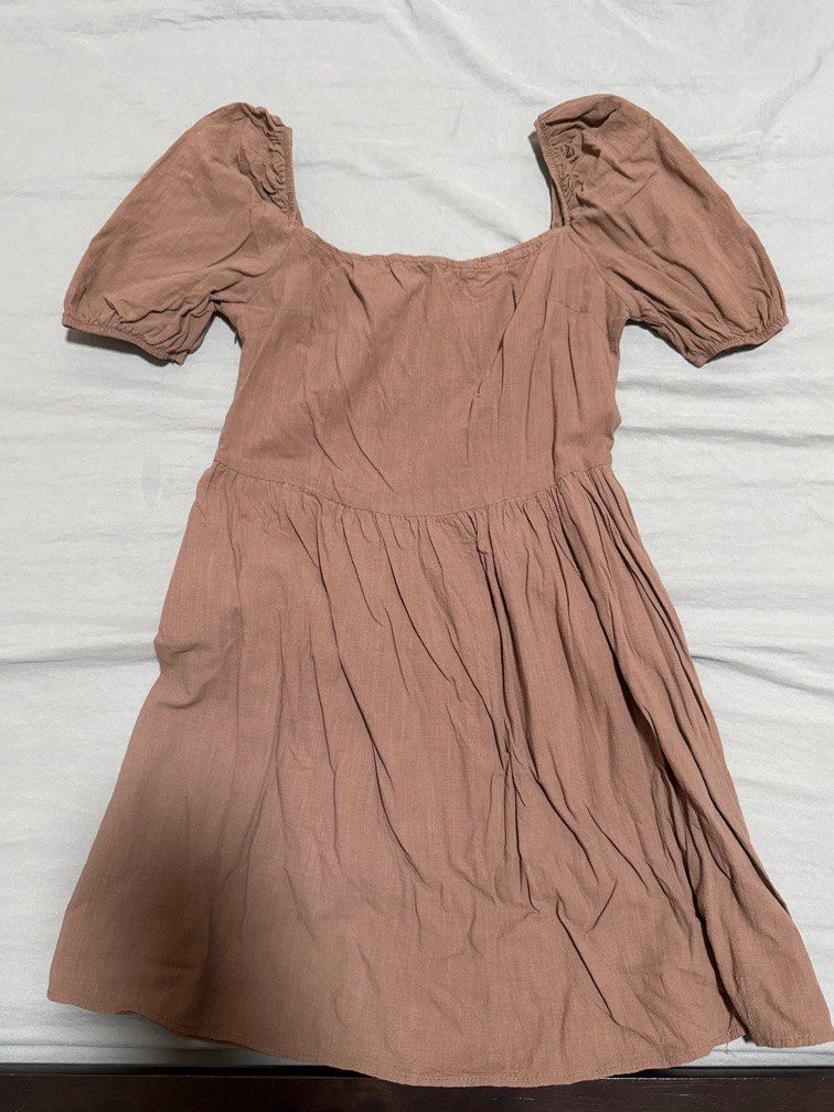 Brown Puff Sleeve Dress (Category: Dresses) located in Quezon City. Submitted by itsjms (Listing ID 1372034382, Image 1). Description: .