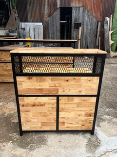 (Category: ) located in . Submitted by ironwoodandbone (Listing ID 1372064483, Image 1). Description: .