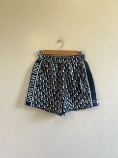 (Category: ) located in . Submitted by sexycloset.ph2.0 (Listing ID 1372036165, Image 1). Description: .