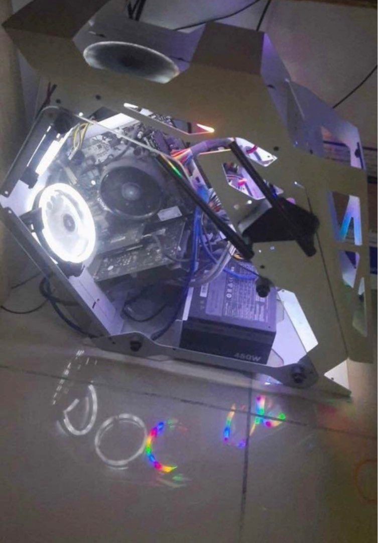 Computer gaming (Category: Desktops) located in Kajang. Submitted by _zfbundle (Listing ID 1371929445, Image 3). Description: Untuk dijual seadanya/secepat mungkin Detail : - processor AMD Ryzen 3 3300x 4 core - Processor GHz - Grafik Radeon RX550/550 series - Ram 8gb - Ssd m.2 128gb - Hardisk 468gb x2 - Tplink tx50 wifi 6 and bluetooth5 - Monitor MSI curve 24inch 75hz - Mechanical rgb keyboard - Logitech gaming mouse Free kerusi gaming Boleh neg