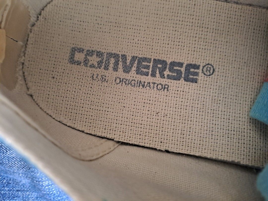 Converse (Category: Sneakers) located in Rawang. Submitted by truecoke4 (Listing ID 1371917921, Image 3). Description: condition rujuk gambar 8/10 8uk 0.1423.131.92.