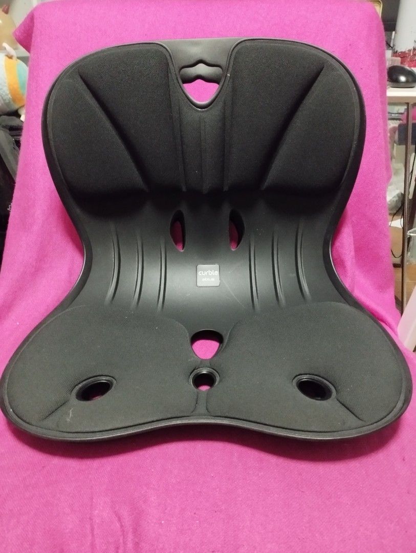 Curble Wide Black (Category: Braces, Support & Protection) located in Muntinlupa City. Submitted by fnovelties (Listing ID 1371987702, Image 1). Description: Back support especially for those that needs to be in seating position for a long period of time Eases back pain and corrects posture while seated Ergonomic and portable.