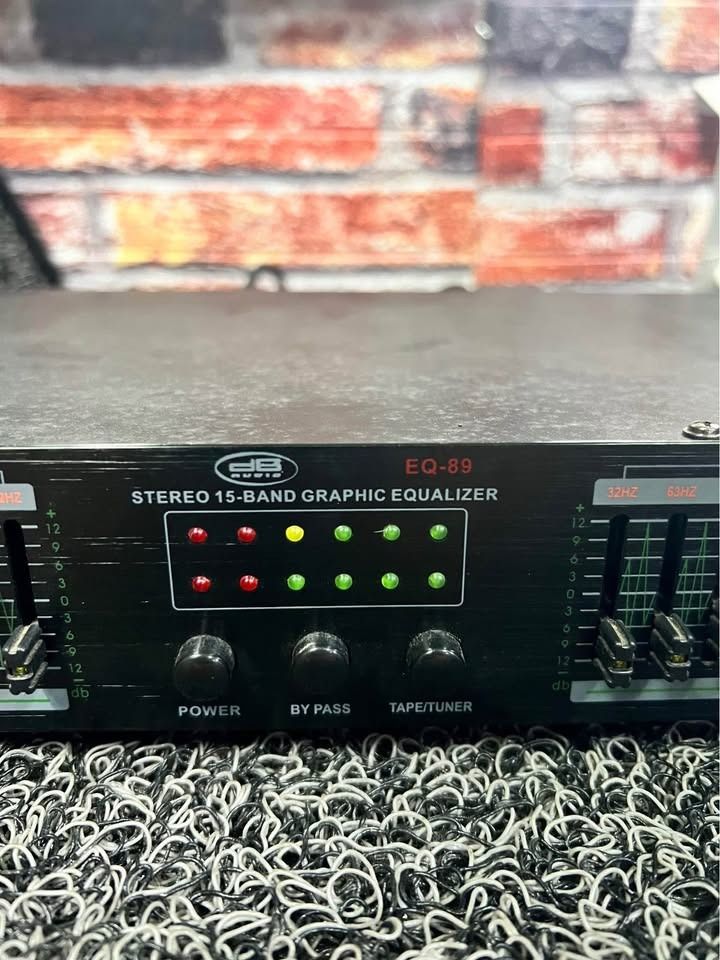 dbaudio EQ-89 Equalizer Stereo 15-Band Graphic (Category: Soundbars, Speakers & Amplifiers) located in Pasay City. Submitted by enrico_appliances (Listing ID 1371922032, Image 3). Description: 220 volts dbaudio brand Complete working condition.