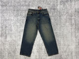 (Category: ) located in . Submitted by moneygarments (Listing ID 1371995778, Image 1). Description: .