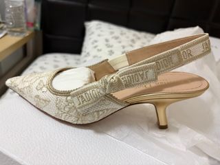 （分類：）位於 。 由 siuyeung910 提交（商品編號 1371923303，圖片 1）。簡介： 。