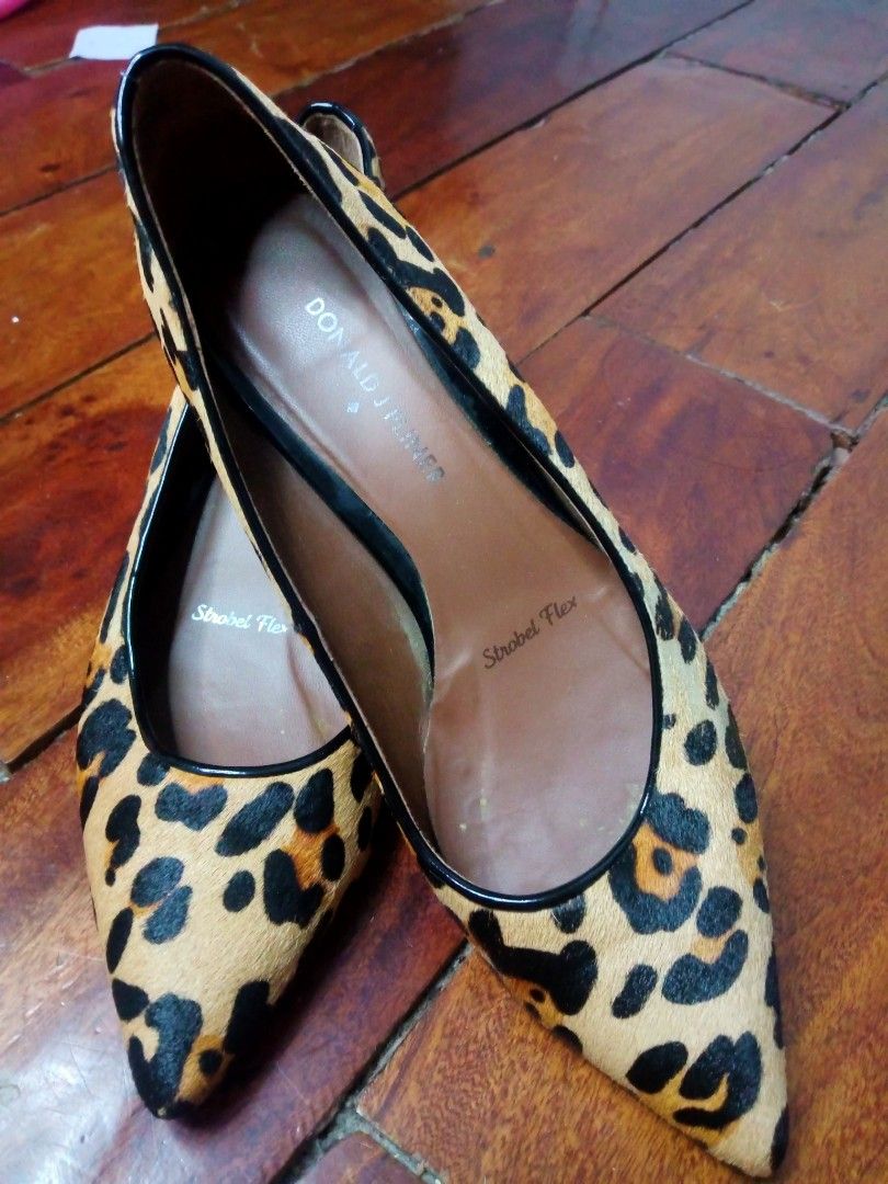 Donald J Pliner Leopard Heels (Category: Heels) located in Bulacan. Submitted by ely46 (Listing ID 1372046876, Image 2). Description: bought in new york..