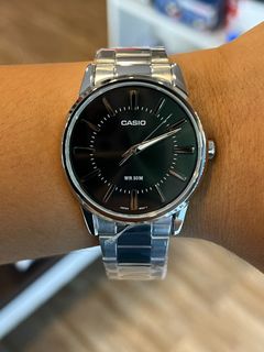 (Category: ) located in . Submitted by lynbenitez09618548440 (Listing ID 1371922532, Image 1). Description: .
