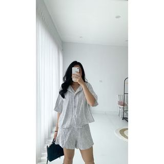 (Kategori: ) berada di . Dikirim oleh newpreloved_stuff (ID iklan 1372069956, Gambar 1). Deskripsi: .