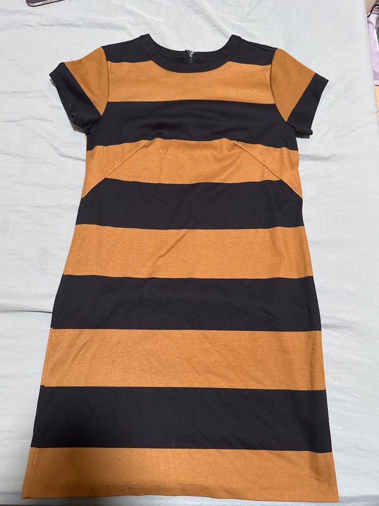 H&M Stripes Dress (Category: Dresses) located in Quezon City. Submitted by itsjms (Listing ID 1372033030, Image 1). Description: .