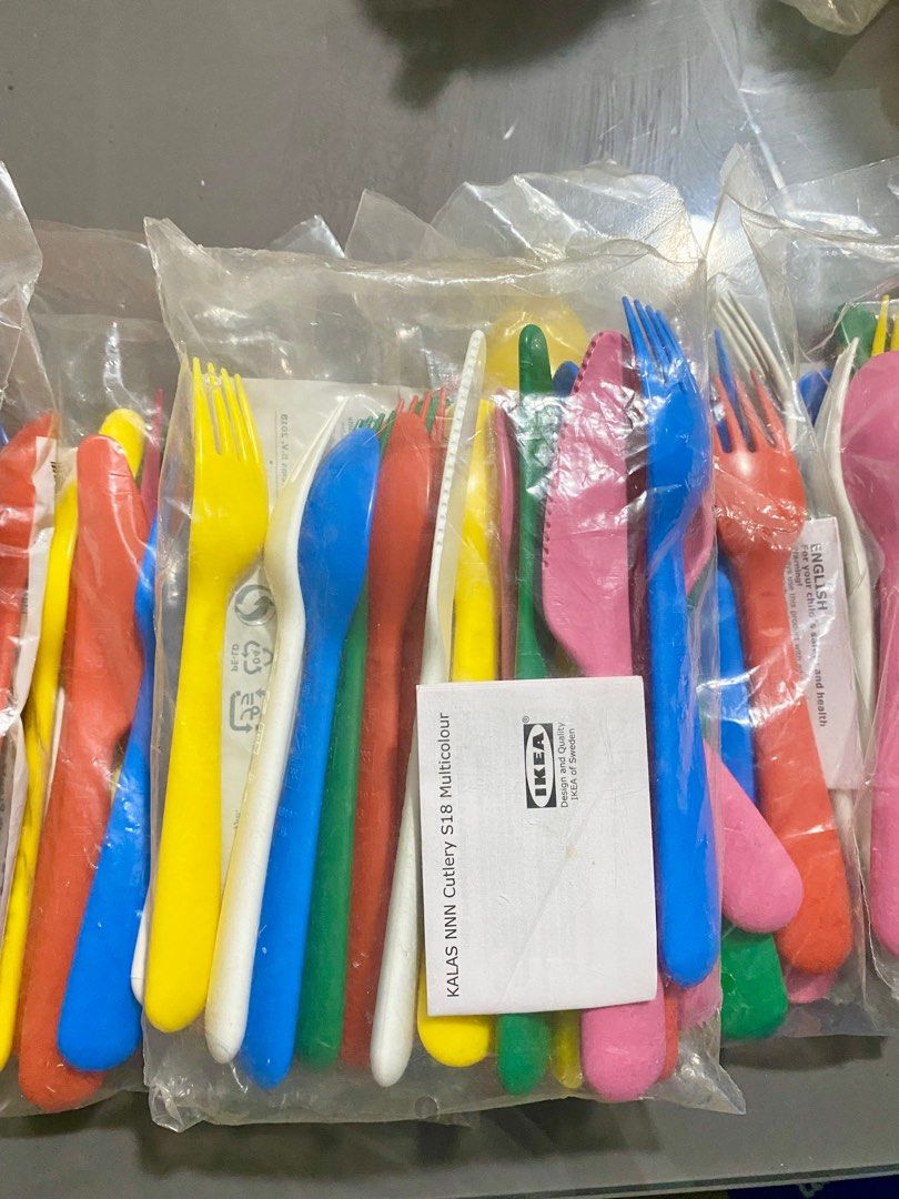 Ikea Kalas Cutlery set @100 for 18pcs (Category: Other Kitchenware & Tableware) located in Antipolo. Submitted by amberm13 (Listing ID 1371979773, Image 2). Description: 100 per pack of Brand New Ikea Kalas Cuttlery. Take 5 packs for 400. MOP: Gcash/Maya Location: Antipolo Lalamove .