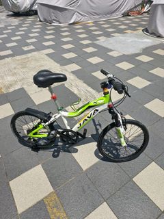 （分類：）位於 。 由 TomLam20008 提交（商品編號 1372056220，圖片 1）。簡介： 。