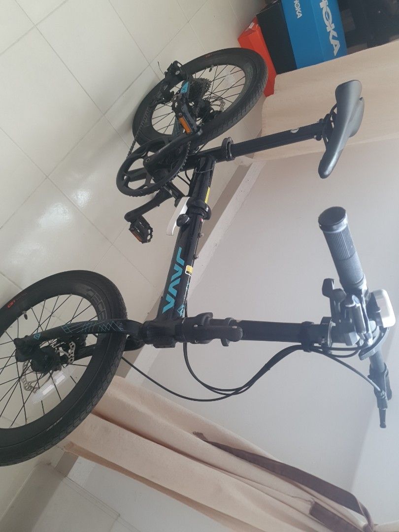 Java foldable bike (Category: Bicycles) located in Singapore. Submitted by tootiegogo (Listing ID 1371962755, Image 3). Description: 20inch wheels used it less than 15 time used it for riding in the park selling it as do not space.