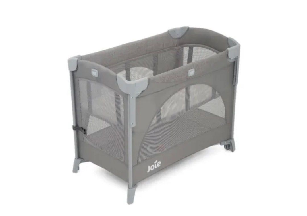 Joie Crib (Category: Cots & Cribs) located in Baguio. Submitted by shandrs (Listing ID 1372024352, Image 1). Description: .