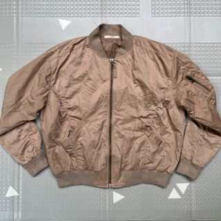 (Kategori: ) berada di . Dikirim oleh Whazupoutfit (ID iklan 1371995576, Gambar 1). Deskripsi: .