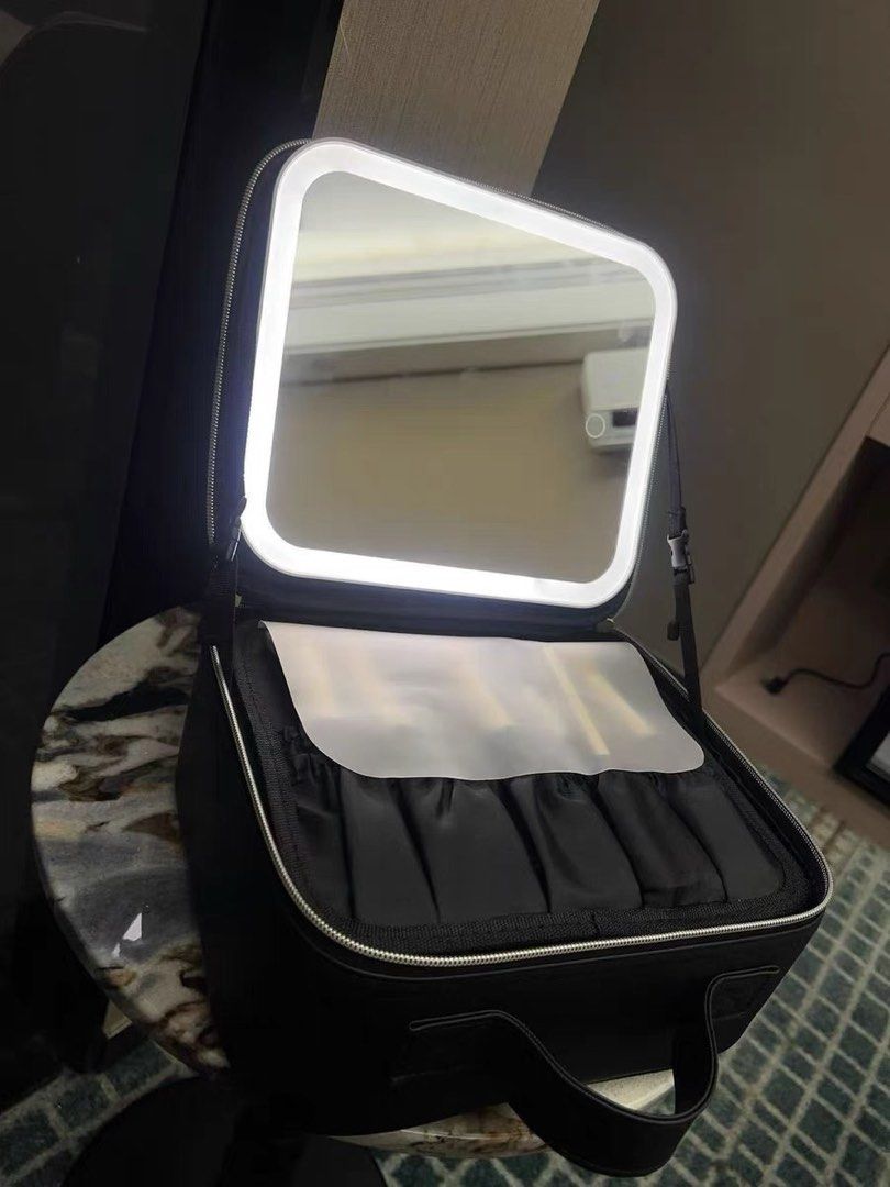 Make Up Bag (Category: Others) located in Georgetown. Submitted by jenny_loo (Listing ID 1371986554, Image 2). Description: Make up bag With 3colour light mirror Penang can meet Outstation can pos.