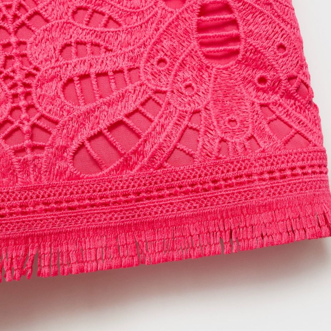 Mango Fuchsia Crochet Knitted Shorts (Category: Shorts) located in Makati City. Submitted by thriftd. (Listing ID 1371954417, Image 2). Description: Item: Mango Fuchsia Crochet Knitted Shorts Retail: P3,995 Remarks: - Brand new; with tag - Final price already Rules: - MOP: GCash - Shipping is to be shouldered by the buyer - Feel free to message me for more photos of the item if interested.