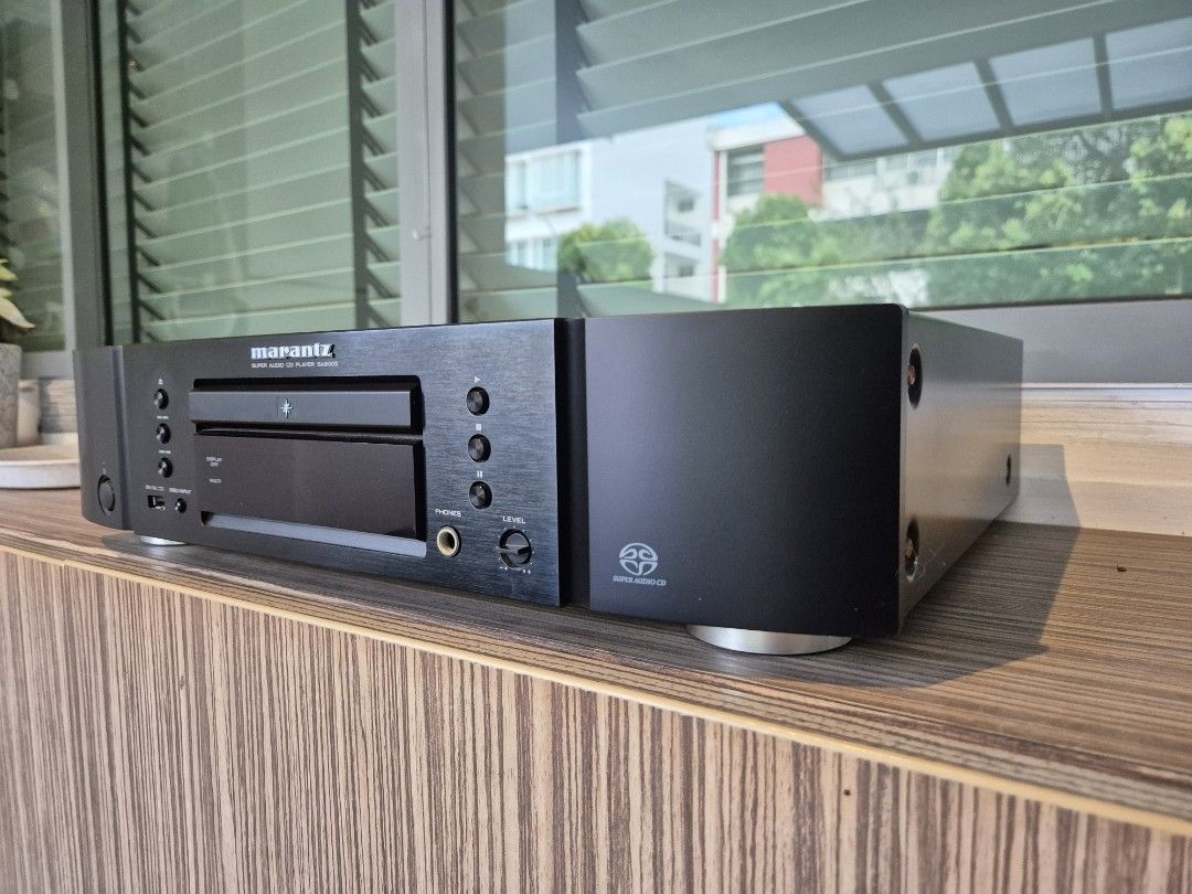 Marantz SA8005 SACD player (Category: Other Audio Equipment) located in Singapore. Submitted by funkyjazz (Listing ID 1372016934, Image 3). Description: Great sounding, musical sacd player in working condition. Read most disc but sometimes has error for certain disc. Suggestion for maintenance servicing to improve disc reading quality..
