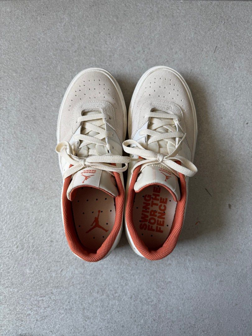 Nike Air Jordan series ES (Category: Sneakers) located in San Juan City. Submitted by steffchua (Listing ID 1372080795, Image 1). Description: Used only once No box Men’s size 8 Women’s size 9 JPN 26cm.