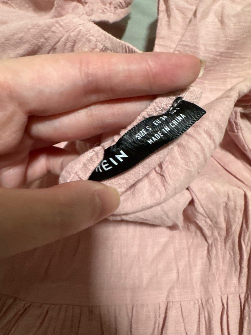 Pink Puff Sleeve Dress (Category: Dresses) located in Quezon City. Submitted by itsjms (Listing ID 1372035283, Image 2). Description: .