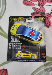 (Category: ) located in . Submitted by collectibles_olshop77 (Listing ID 1371999910, Image 1). Description: .