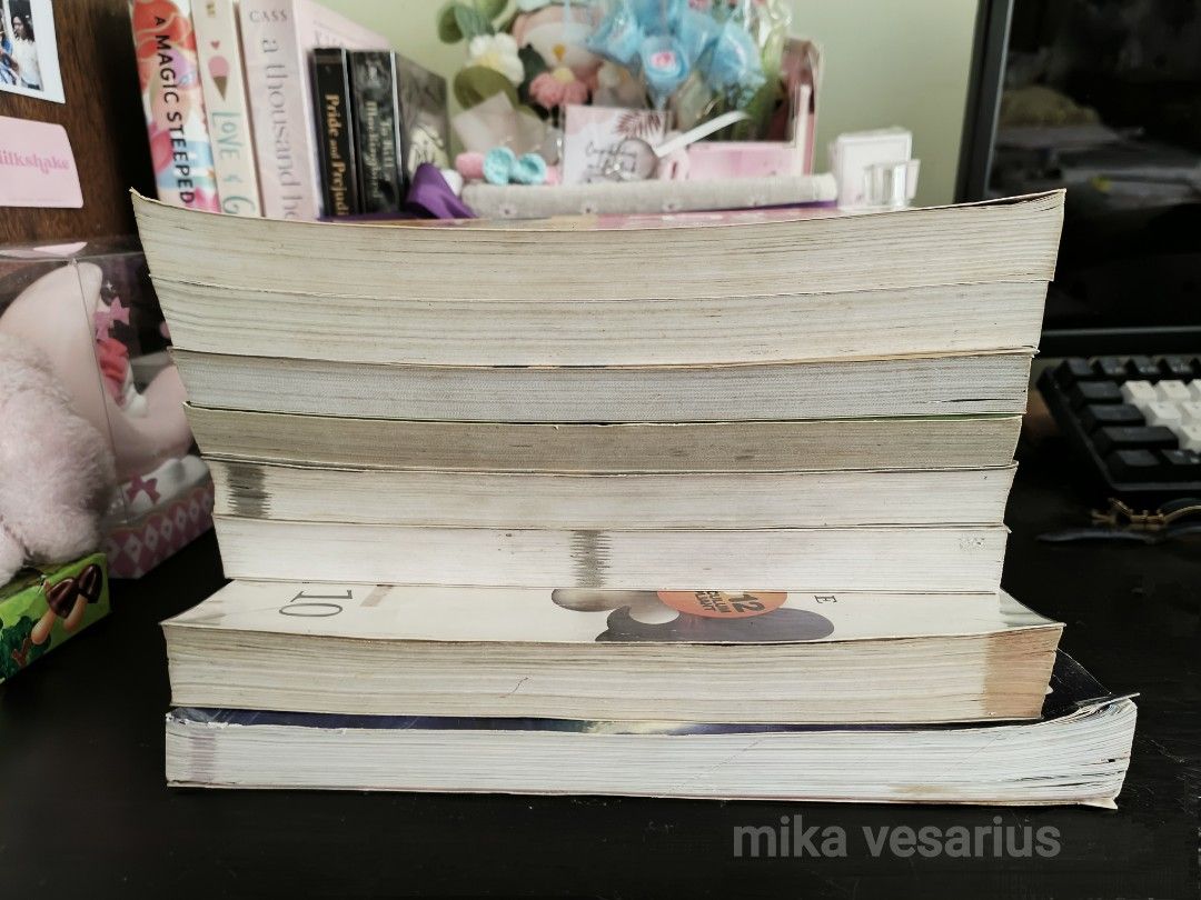 Secondhand Grade 9 & 10 Books (Old editions) (Category: Textbooks) located in Quezon City. Submitted by krestella (Listing ID 1371994033, Image 3). Description: manage your expectations ❗ with stains, writings ₱90 each - MAPEH 9 (2016) - Math for Engaged Learning 9 (2014) - ECAS Through World Literature 10 (2015) - Pinagyamang Pluma 10 (2017) - Math For Engaged Learning 10 (2015) - Exploring Life Through Science 10 (2015) ₱290 - Integrated Scienc