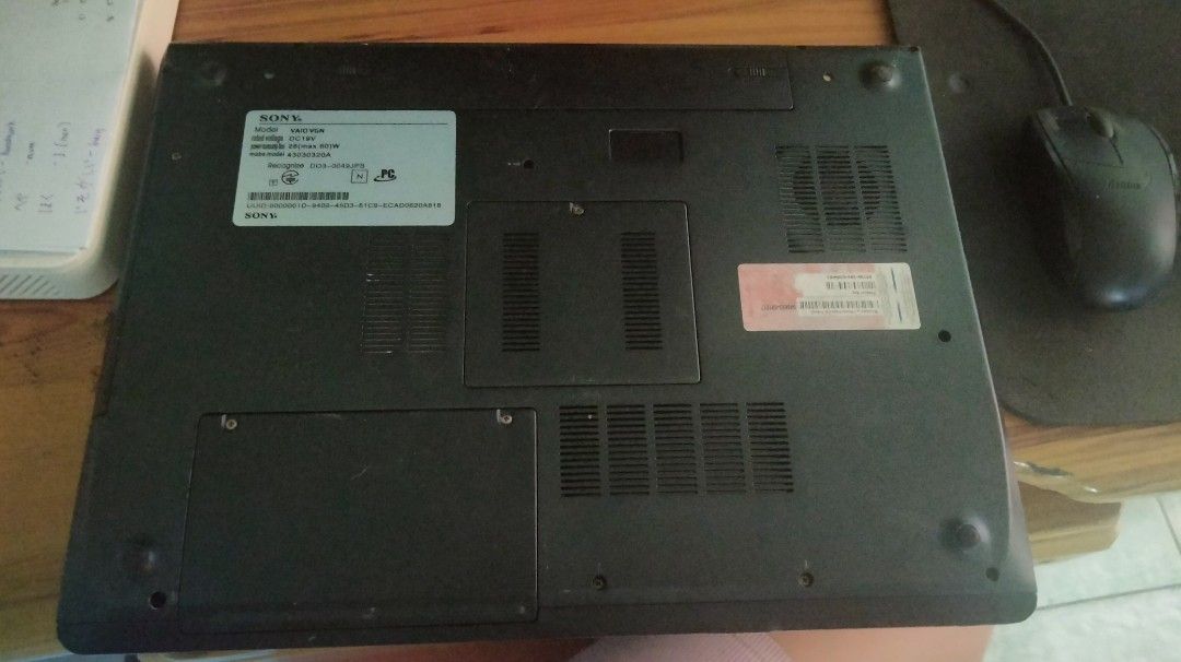 SONY laptop scrap (Category: Laptops & Notebooks) located in Cebu City. Submitted by aky_deee (Listing ID 1372062701, Image 3). Description: ✅Bought this for 9k sa Japanese na naglalakad lang. We bought kasi ang init init tas naglalako lang siya ng isang laptop🥹 ✅️ Need po ng charger para magon huhu but I can't find my charger po. ✅Overheating po but should be really keen into plugging and charging the laptop. ❗I MISPLACED THE CHARGER & BUY AT Y