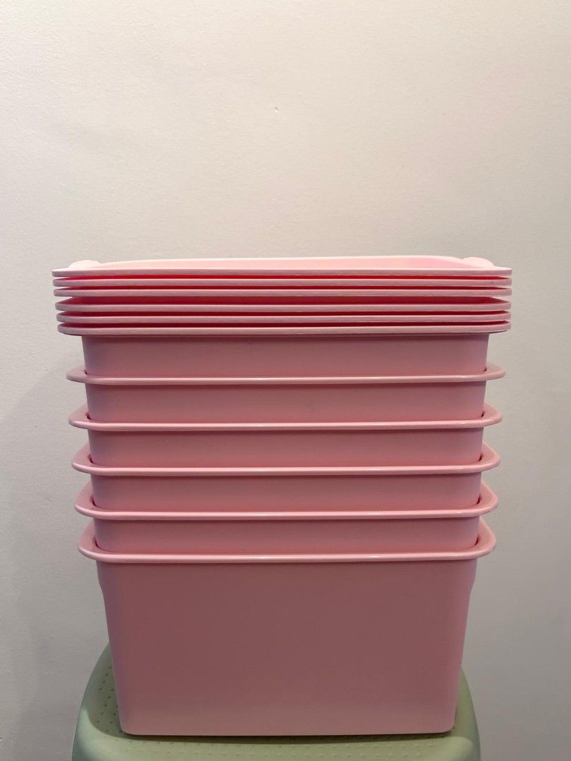 Stackable Container w Lid (Category: Shelves, Cabinets & Racks) located in Singapore. Submitted by liang.weikang (Listing ID 1372038524, Image 3). Description: 6 for $28.