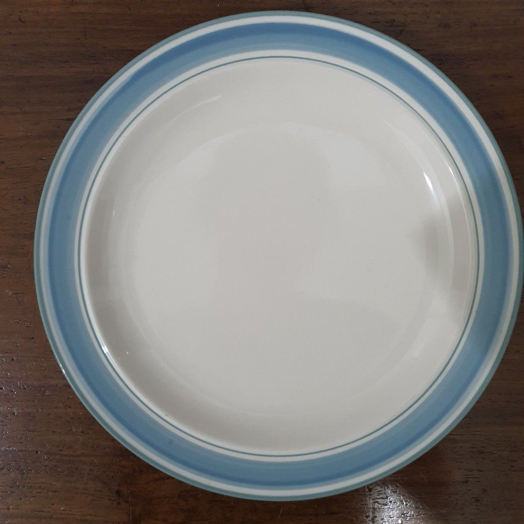 Stoneware Anchor Dinnerware Plate (Category: Dinnerware & Cutlery) located in Pasig City. Submitted by chimsco (Listing ID 1372018266, Image 1). Description: 1 pc. large stoneware plate anchor brand selling for Php 150 or best offer RFS: not being used. I bought so many ceramics and stoneware from an online store during lockdown, pandemic time. letting them go to declutter Shipping c/o buyer location in ortigas can send a video if interested.