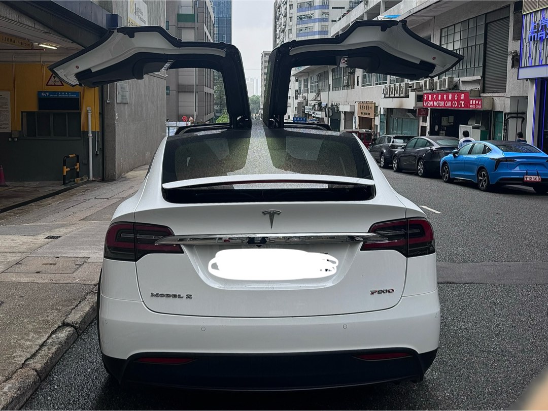 Tesla Model X  p90d Auto62865872818051111