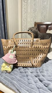 (Kategori: ) berada di . Dikirim oleh delcloset.co (ID iklan 1372012843, Gambar 1). Deskripsi: .