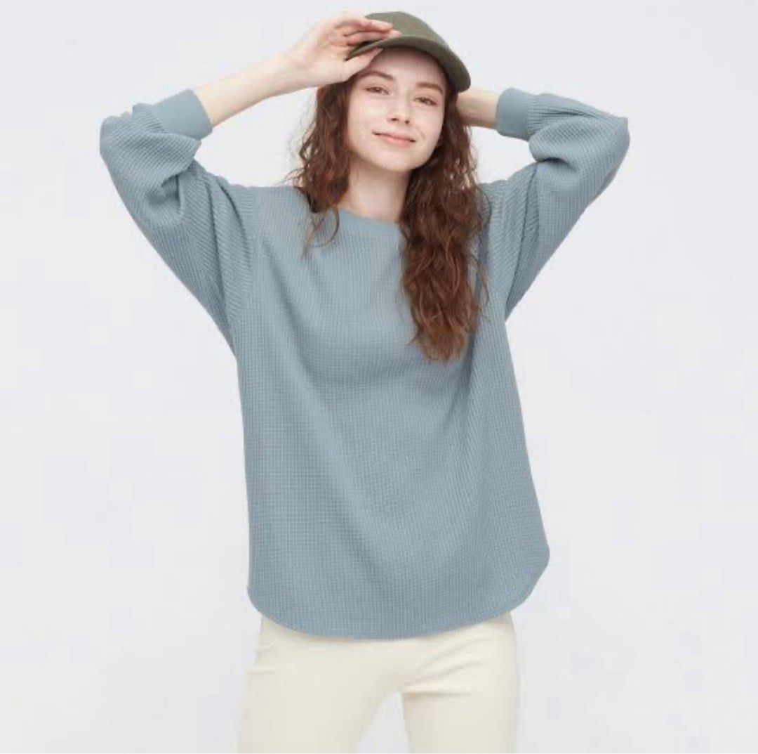 Uniqlo Waffle Longsleeves (Category: Coats, Jackets and Outerwear) located in Pasig City. Submitted by demiidamn (Listing ID 1372044195, Image 1). Description: Uniqlo Waffle Longsleeves in Dusty blue color. Small on Tag. No flaws and in good condition.