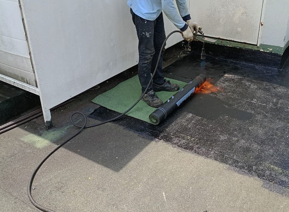Waterproofing Contractor /Water Leakage / Seepage / Rooftop Waterproofing / Bathroom Waterproofing / PU Grouting Services / Water Leaking Repair / Epoxy Coating / Residential & Commercial62853068381186111