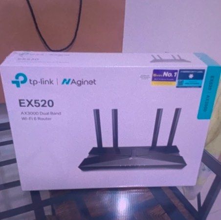 Wifi Router (Category: Office & Business Technology) located in Singapore. Submitted by zaimahredza99 (Listing ID 1371935309, Image 1). Description: Can slight nego Brand new still sealed .
