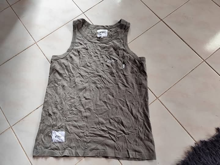 Wtaps X Madness sando 🥵 (Category: Activewear) located in Jinoba-an. Submitted by eegiboy (Listing ID 1372031326, Image 2). Description: want to sell : Wtaps x Madness Sando Authentic large size dimension19x27 medium best fit excellent condition need wash 600plussf salamat.
