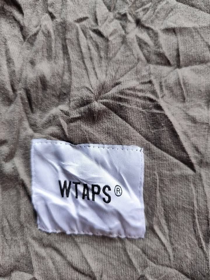 Wtaps X Madness sando 🥵 (Category: Activewear) located in Jinoba-an. Submitted by eegiboy (Listing ID 1372031326, Image 3). Description: want to sell : Wtaps x Madness Sando Authentic large size dimension19x27 medium best fit excellent condition need wash 600plussf salamat.