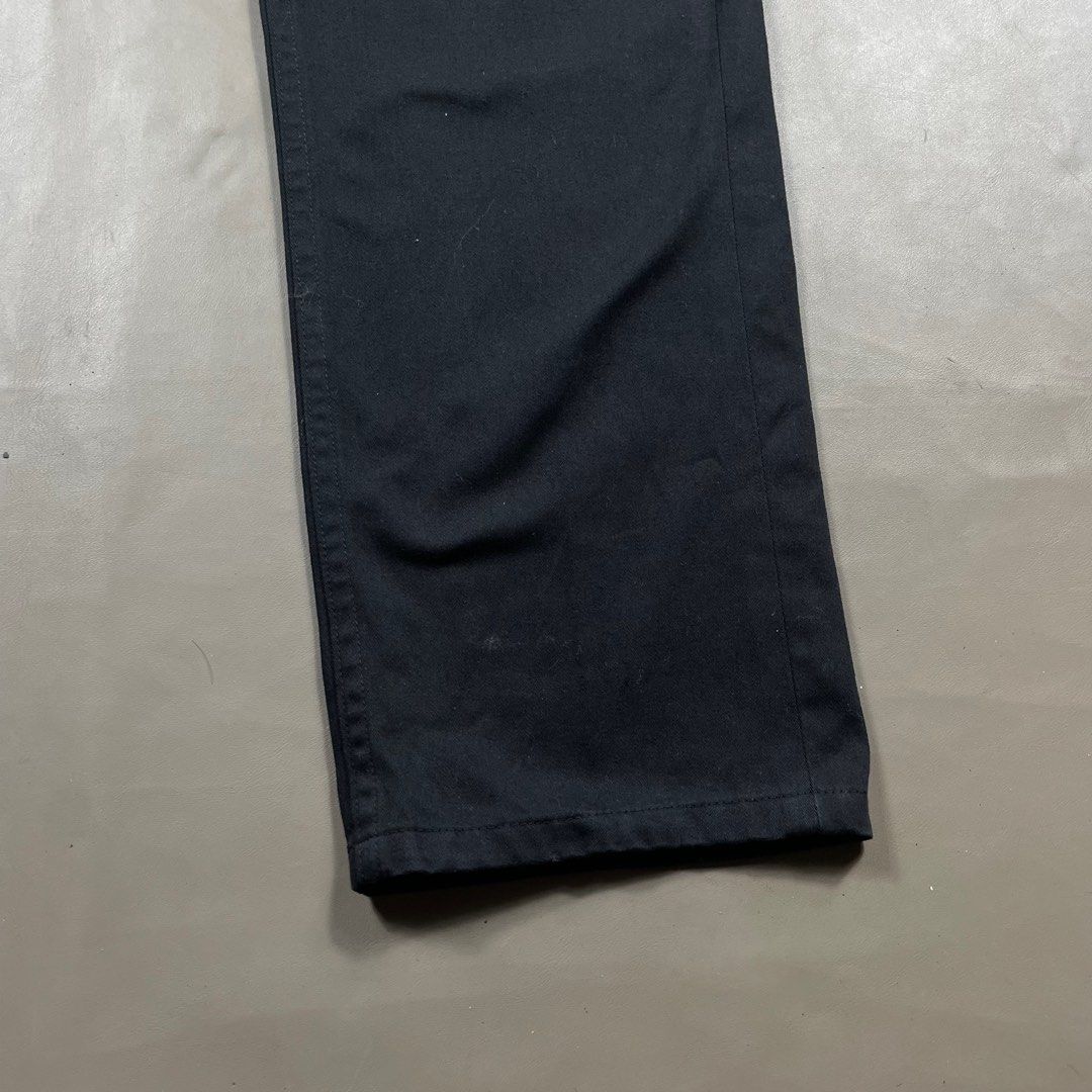Y’s YOHJI YAMAMOTO BLACK STRAIGHT CUT PANTS (Category: Jeans) located in Manila. Submitted by revise.ph_ (Listing ID 1372081557, Image 2). Description: Y’s YOHJI YAMAMOTO BLACK STRAIGHT CUT PANTS Made in JAPAN Tagged Size :1 Dimension Waist:30.5 Length:39 Inseam:30.5 Rise:9.5 Leg opening:6.6 No issue Price:2,500 Free shipping via JNT.