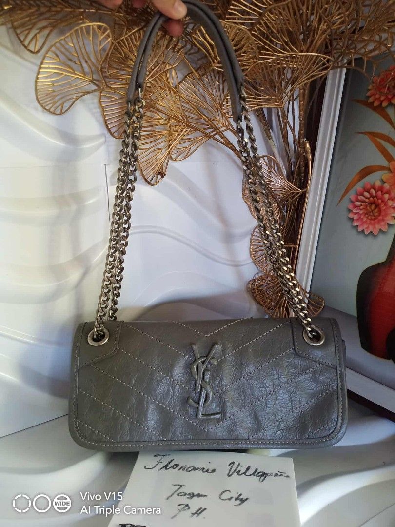YSL chain small (Category: Luxury Bags & Wallets) located in Tagum. Submitted by janmarion049706 (Listing ID 1372007571, Image 1). Description: update condition is may mga cracks flaws na kaya sale nalang Ng mura bawal sa maselan.