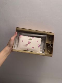 由 silkyhong (刊登 ID 1372245971，圖片 1) 提交，位於 的 (類別：)，說明：。