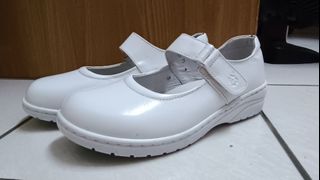 由 roger0125r76515 (刊登 ID 1372186531，圖片 1) 提交，位於 的 (類別：)，說明：。