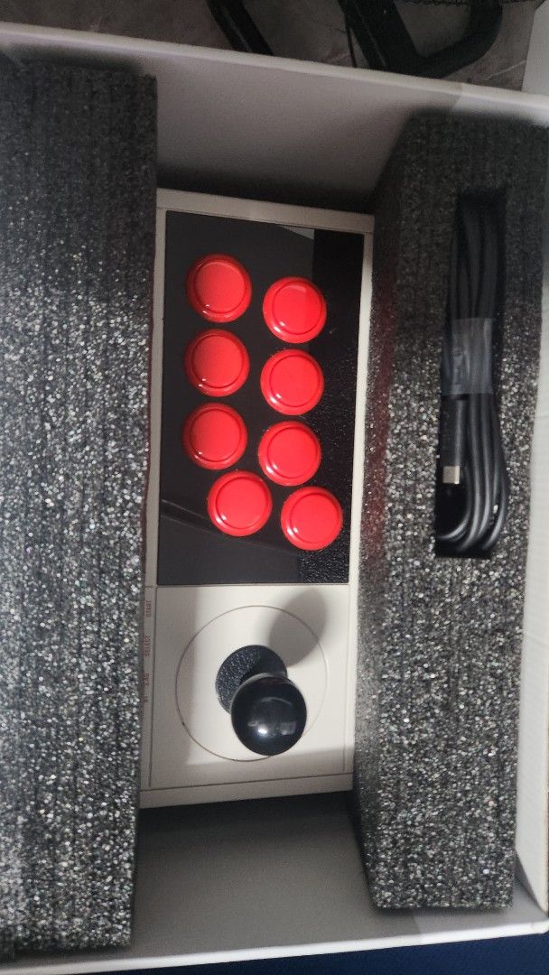 8 bit do arcade stick (Category: Controllers) located in Caloocan City. Submitted by pantidrvon00511 (Listing ID 1372252606, Image 1). Description: 8bit do arcade stick Used like new Makinis pwedeng pede sa maselan No issue test to sawa Pwede pick up or meetup lalamove na lang sa malayo Marikina locationm.