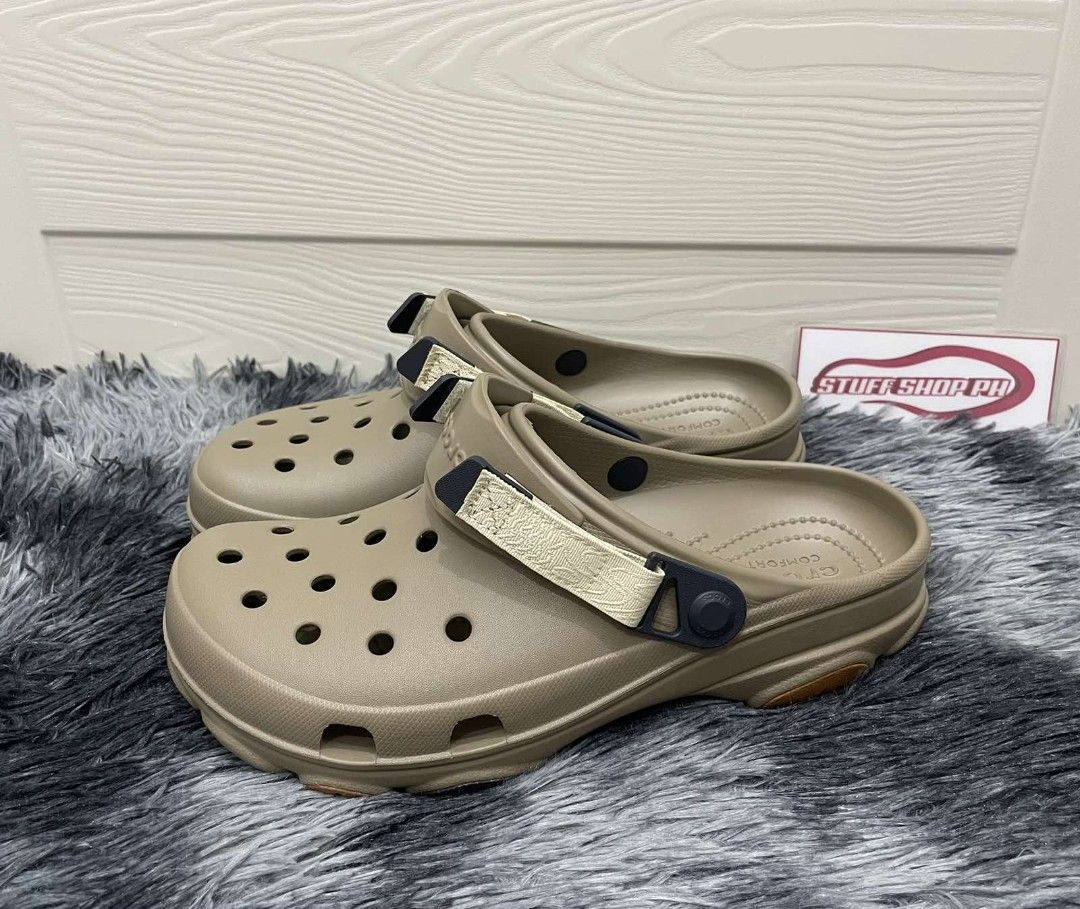 All terrain Khaki (Category: Sneakers & Footwear) located in Manila. Submitted by annegarciichua (Listing ID 1372168203, Image 2). Description: All terrain clog Khaki/multi M4/W6 M10/W12 ❌ SOLD ❌ 💯 % Legit! ✅ Hang tags ✅ Zip lock.
