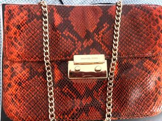 (Category: ) located in . Submitted by omoonis (Listing ID 1372223354, Image 1). Description: .